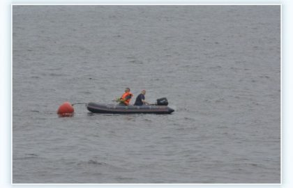 Marcus and Risto with the buoy.