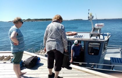 Outi lähdössä